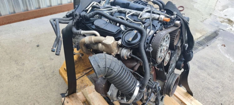 SILNIK KOMPLETNY AUDI A5 8T A4 B8 Q5 SEAT 2.0 TDI CAGA CAG 143KM ***6