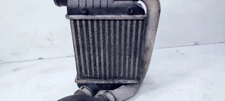 CHŁODNICA INTERCOOLER AUDI A6 2.7 3.0 4F0145805E