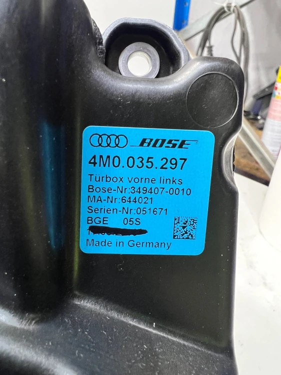 GŁOŚNIK TUBA BOSE DRZWI LEWY PRZÓD AUDI Q7 4M 4M0035297