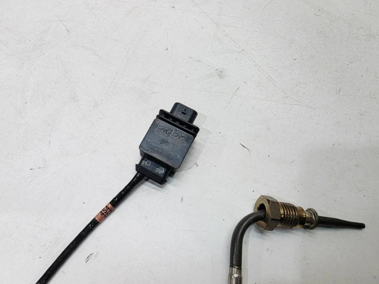 CZUJNIK TEMPERATURY SPALIN SONDA AUDI A3 8Y 1.5 TFSI 05E919529E