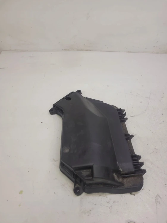 OSŁONA OBUDOWA STEROWNIKA AUDI A4 B8 A5 8K1907613C