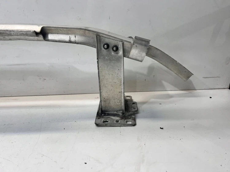 BELKA POD ZDERZAK PRZÓD AUDI Q5 FY 80A807113E USZKODZONA