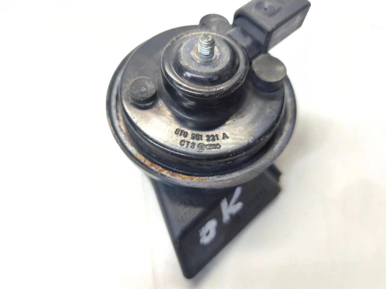 KLAKSON SYGNAŁ LOW AUDI A4 B8 A5 8T Q5 LIFT 8T0951221A
