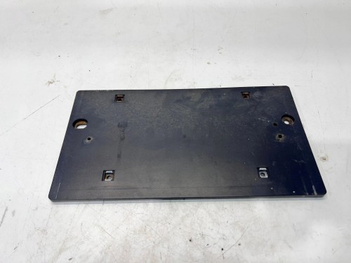 RAMKA TABLICY REJESTRACYJNEJ AUDI A3 A4 8E0827113