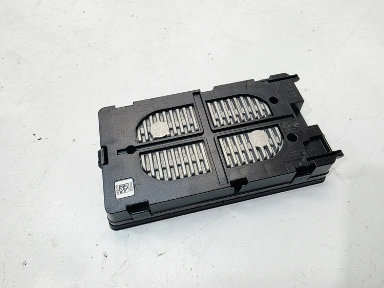 ŁADOWARKA INDUKCYJNA AUDI A3 8V Q2 81A035502