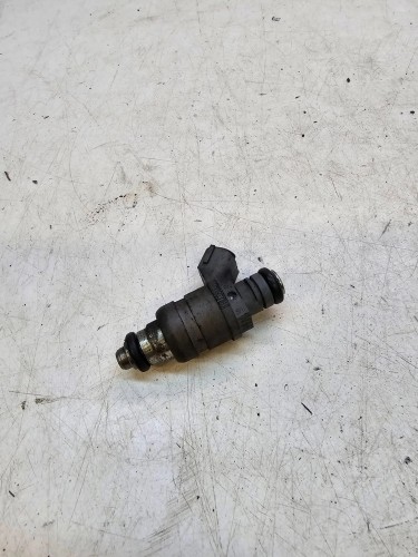 WTRYSK WTRYSKIWACZ AUDI VW SEAT 1.6 MPI 06A906031BT