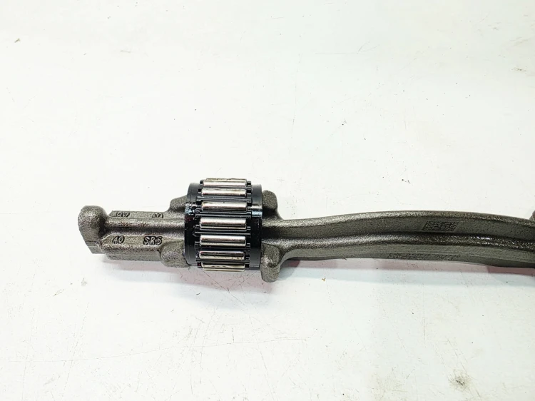 WAŁEK BALANSUJĄCY AUDI A4 B9 Q5 FY VOLKSWAGEN SEAT SKODA 2.0 TDI 03N103303E