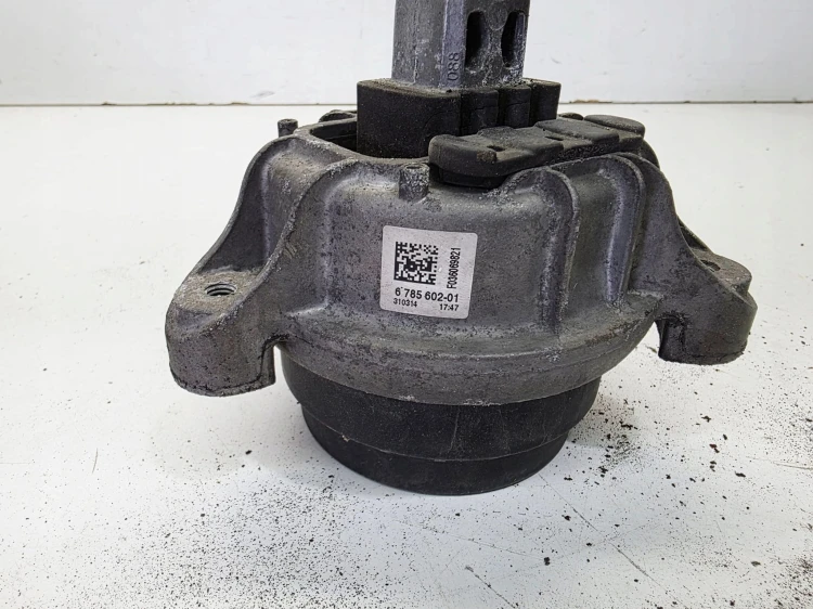 PODUSZKA ŁAPA SILNIKA PRAWA BMW 5 F10 6785602-01