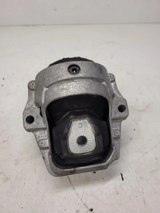PODUSZKA SILNIKA L P AUDI A4 B8 A5 Q5 8R0199381G