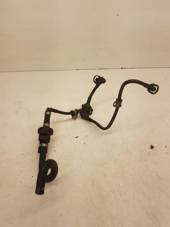 PRZEWODY PODCIŚNIENIA AUDI A4 B7 TFSI 06E906517A