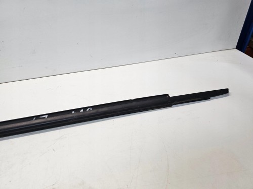 LISTWA MAT SZYBY LEWY PRZÓD AUDI A3 8V 5-DRZWI 8V4837477