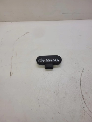 DYSZA SPRYSKIWACZA LEWA AUDI A5 8T A4 8T0955987