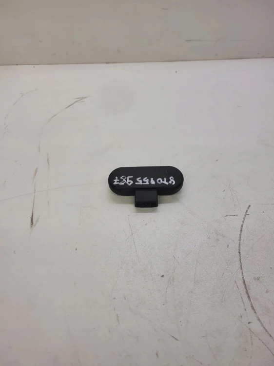DYSZA SPRYSKIWACZA LEWA AUDI A5 8T A4 8T0955987