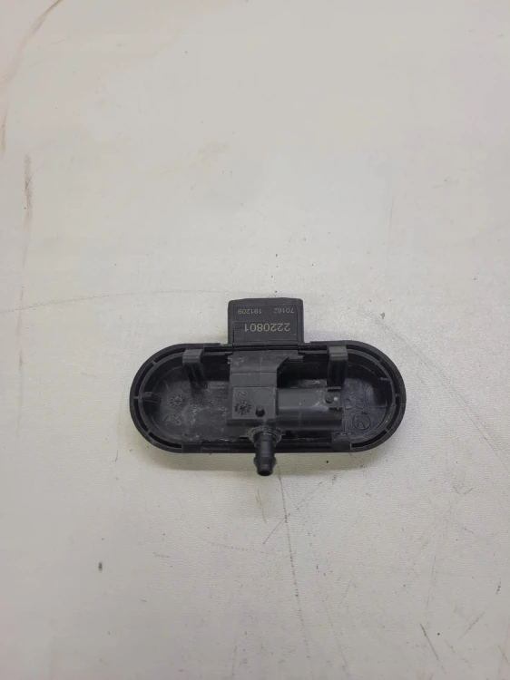 DYSZA SPRYSKIWACZA LEWA AUDI A5 8T A4 8T0955987