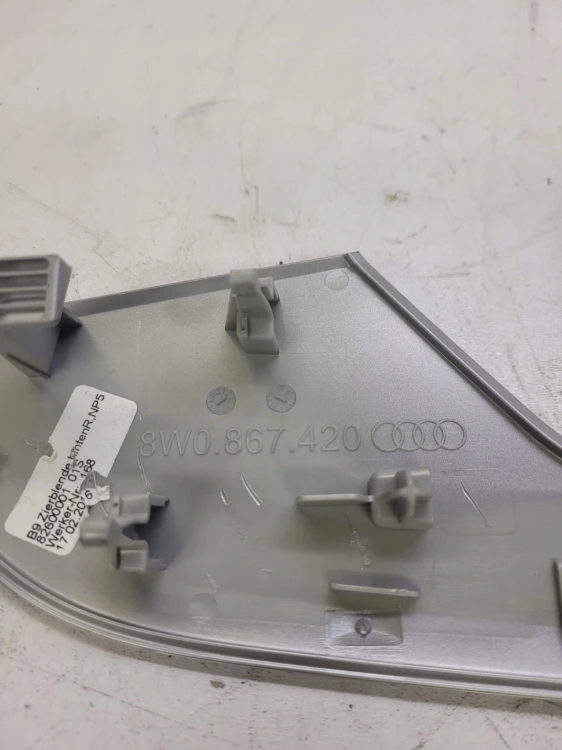 DEKOR LISTWA DRZWI PRAWY TYŁ AUDI A4 B9 8W0867420
