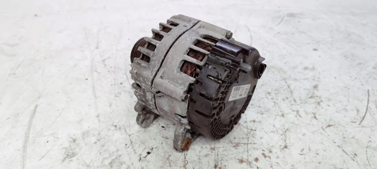 ALTERNATOR AUDI A4 B9 A5 Q5 04L903024A VALEO 180A
