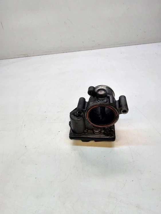 PRZEPUSTNICA AUDI A4 A5 LIFT VW 2.0TDI 03L128063K