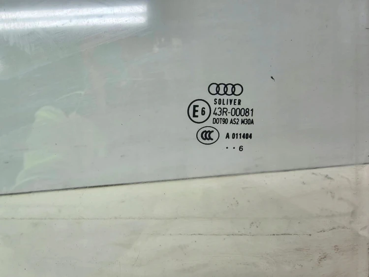 SZYBA DRZWI PRAWY TYŁ AUDI A6 C6 SEDAN 4F5 2006R