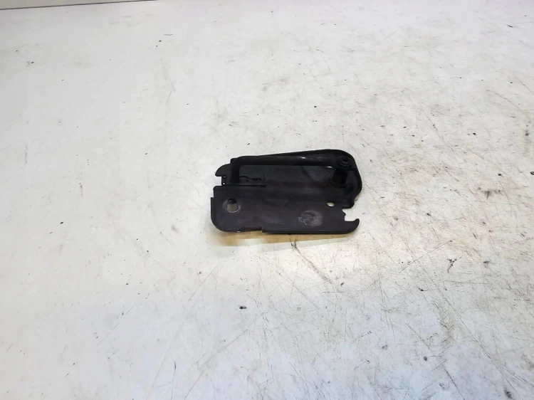 ZAMEK MASKI RYGIEL LEWY AUDI A3 8V 8V0823185C