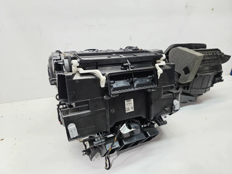 NAGRZEWNICA KOMPLETNA AUDI A6 C7 A7 4G1820005H