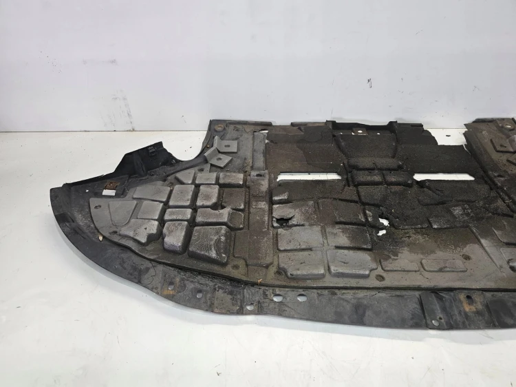 OSŁONA POD SILNIK PŁYTA AUDI A4 B7 8E0863823M