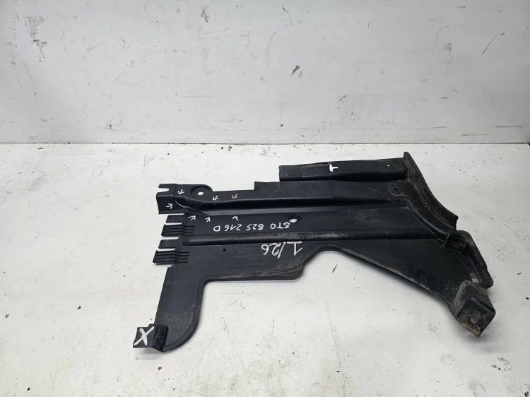 OSŁONA PODWOZIA PRAWY TYŁ AUDI A5 8T 8T0825216D 1/26