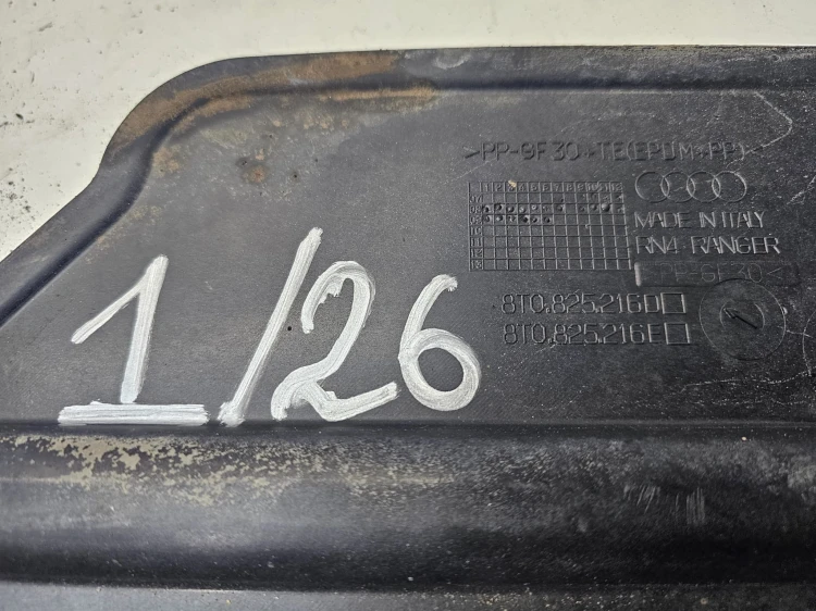 OSŁONA PODWOZIA PRAWY TYŁ AUDI A5 8T 8T0825216D 1/26
