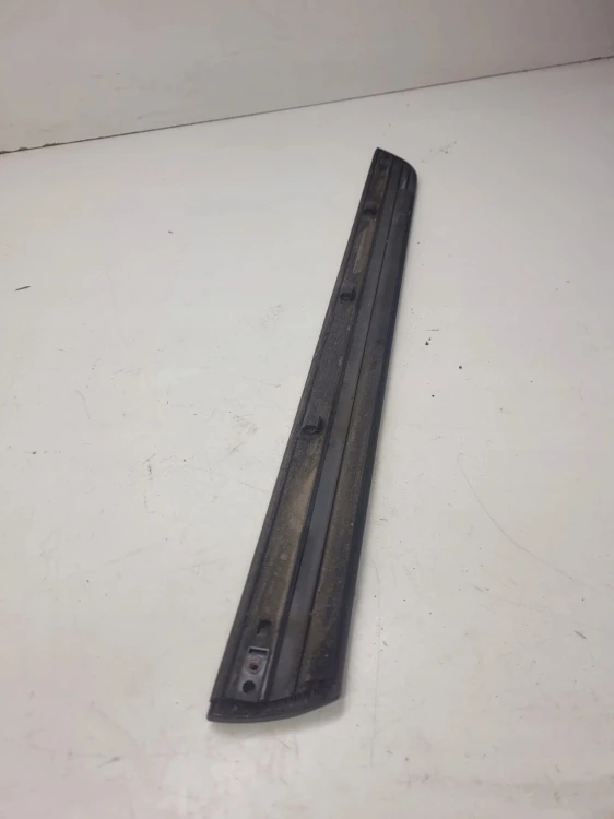 LISTWA DRZWI PRAWY TYŁ AUDI A3 8P LIFT 5D LY9B