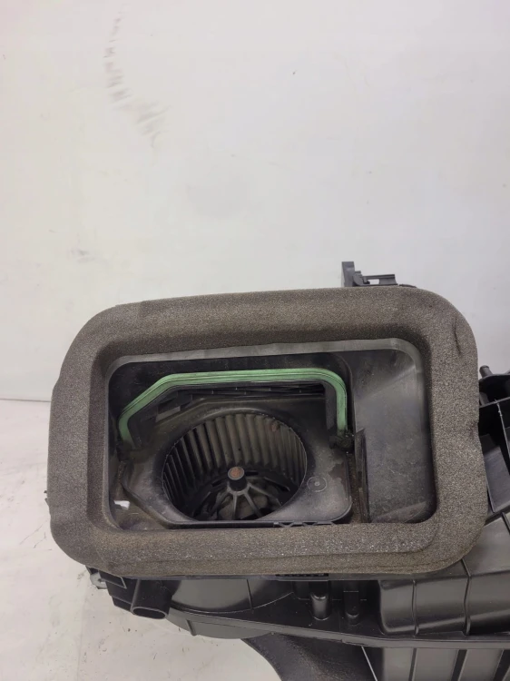 NAGRZEWNICA KOMPLETNA AUDI A3 8P LIFT 8P1820003D