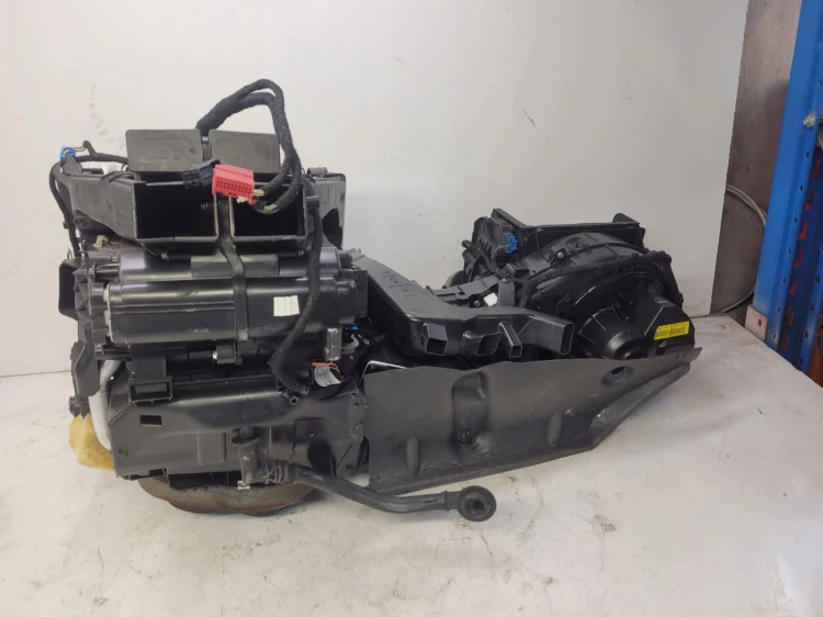NAGRZEWNICA KOMPLETNA AUDI A3 8P LIFT 8P1820003D