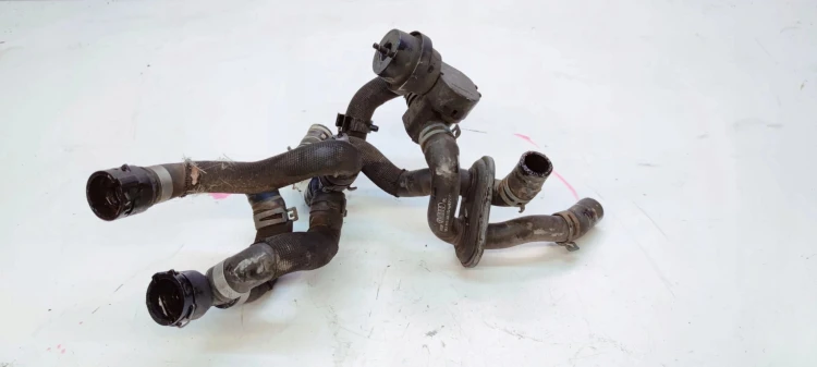 WĄŻ RURA WODY AUDI A4 B8 A5 8T 1.8 TFSI 8K1819350AS