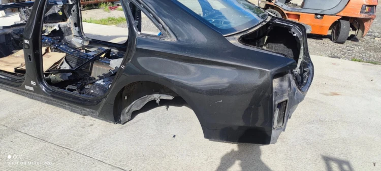 ĆWIARTKA PRÓG BŁOTNIK LEWA STRONA AUDI A8 D4 LY8X