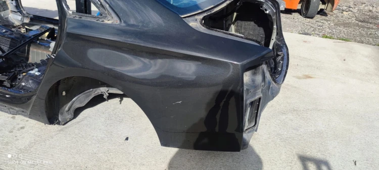 ĆWIARTKA PRÓG BŁOTNIK LEWA STRONA AUDI A8 D4 LY8X