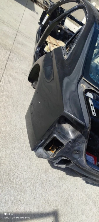 ĆWIARTKA PRÓG BŁOTNIK LEWA STRONA AUDI A8 D4 LY8X