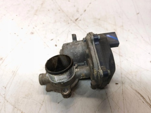 PRZEPUSTNICA AUDI VOLKSWAGEN SEAT SKODA 2.0 TDI 04L131501C V070