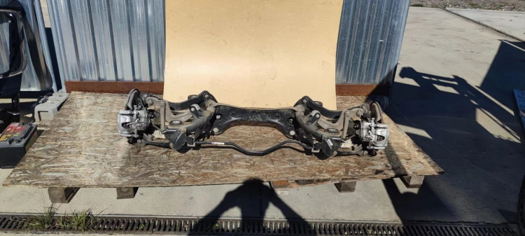 SANKI WÓZEK TYŁ KOMPLET AUDI A4 B9 A5 8W0505235S