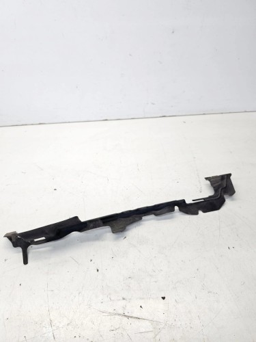 KIEROWNICA POWIETRZA PRAWA AUDI TT 8S 2. TFSI 8S0121332