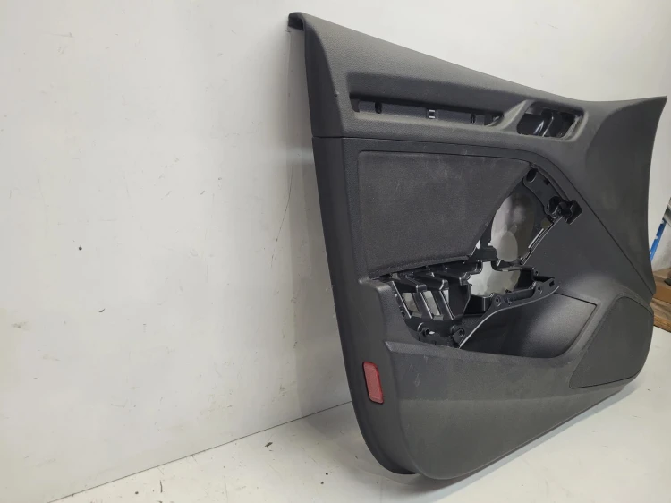BOCZEK DRZWI LEWY PRZÓD AUDI A3 8V SPORTBACK 8V4867105 1/26
