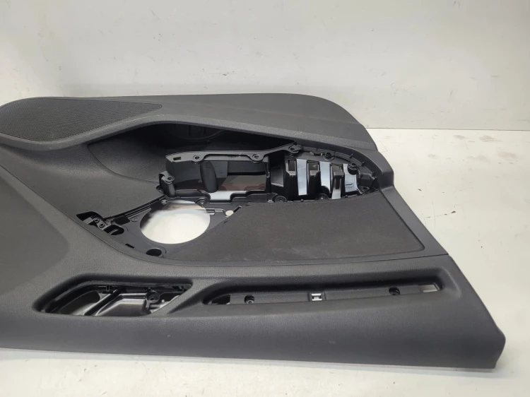 BOCZEK DRZWI LEWY PRZÓD AUDI A3 8V SPORTBACK 8V4867105 1/26