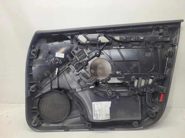 BOCZEK DRZWI LEWY PRZÓD AUDI A3 8V SPORTBACK 8V4867105 1/26