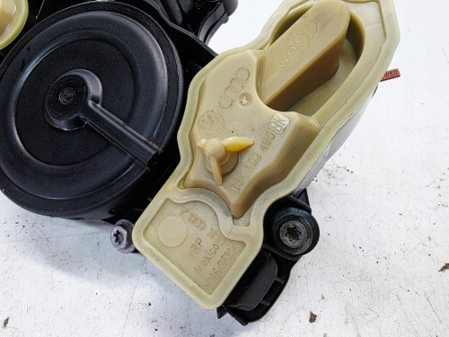 ODMA SEPARATOR OLEJU AUDI A4 B9 A5 Q5 FY 2.0 TFSI 06K103495BK