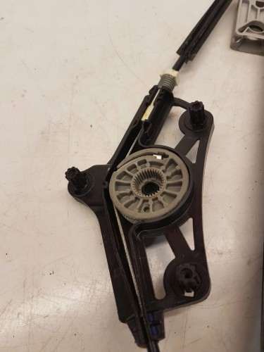 MECHANIZM SZYBY LEWY TYŁ AUDI A6 C7 4G0839461