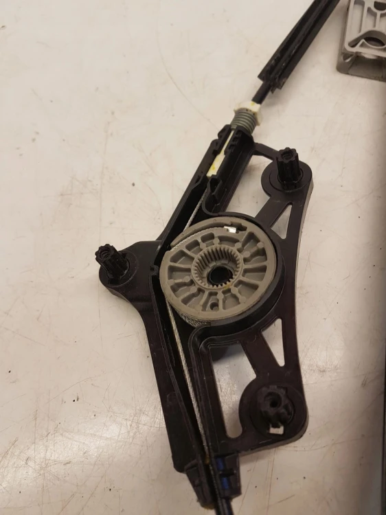 MECHANIZM SZYBY LEWY TYŁ AUDI A6 C7 4G0839461