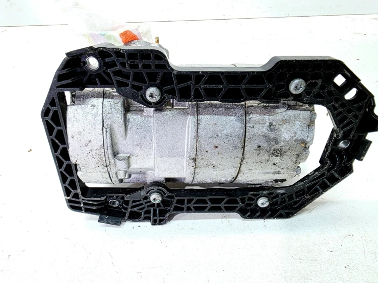 SPRĘŻARKA KOMPRESOR KLIMATYZACJI AUDI Q4 E-TRON 1EA816797G 1EA820807C
