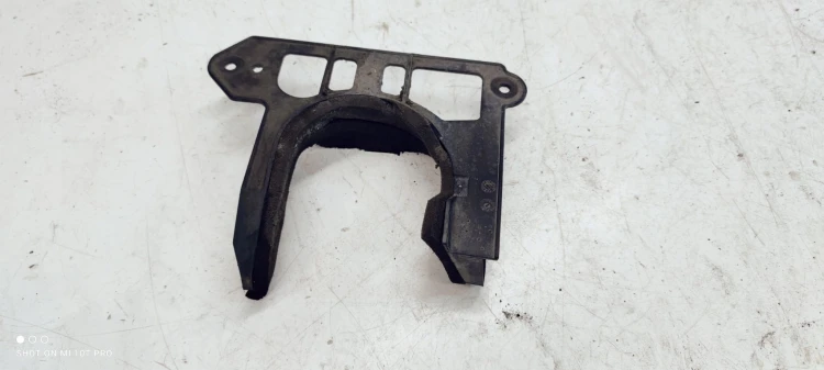 OSŁONA PÓŁOSI LEWA AUDI A4 B8 A5 8K0863187B