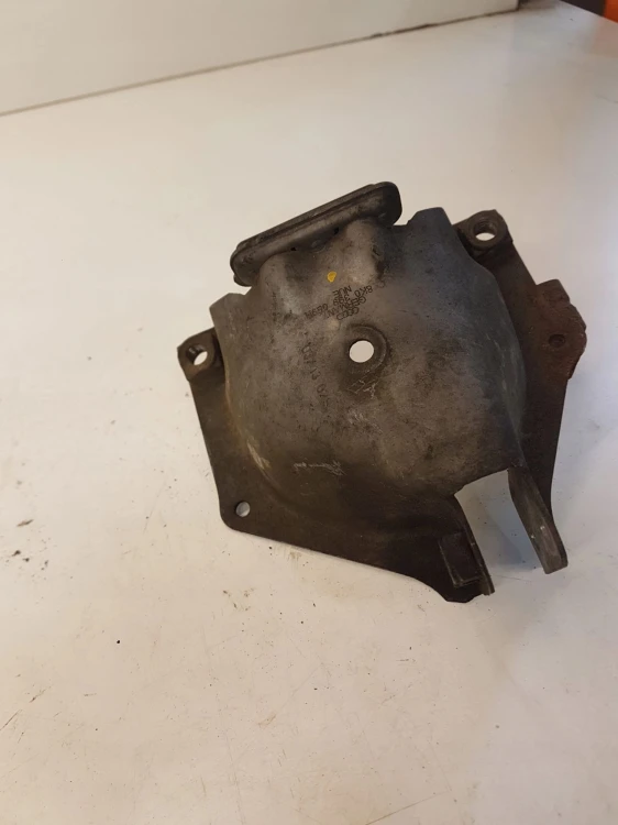 OSŁONA PODUSZKI SILNIKA LEWA AUDI A4 A5 8K0399059H