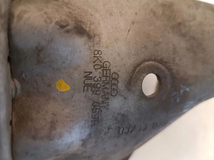 OSŁONA PODUSZKI SILNIKA LEWA AUDI A4 A5 8K0399059H