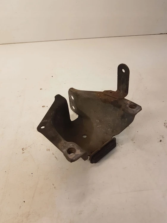 OSŁONA PODUSZKI SILNIKA LEWA AUDI A4 A5 8K0399059H