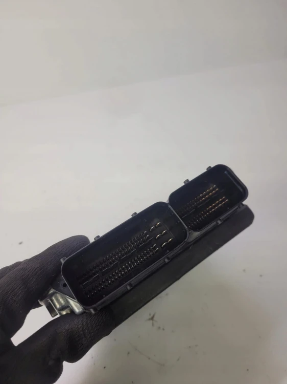 KOMPUTER STEROWNIK SILNIKA AUDI 2.0 TD 03L906019AS