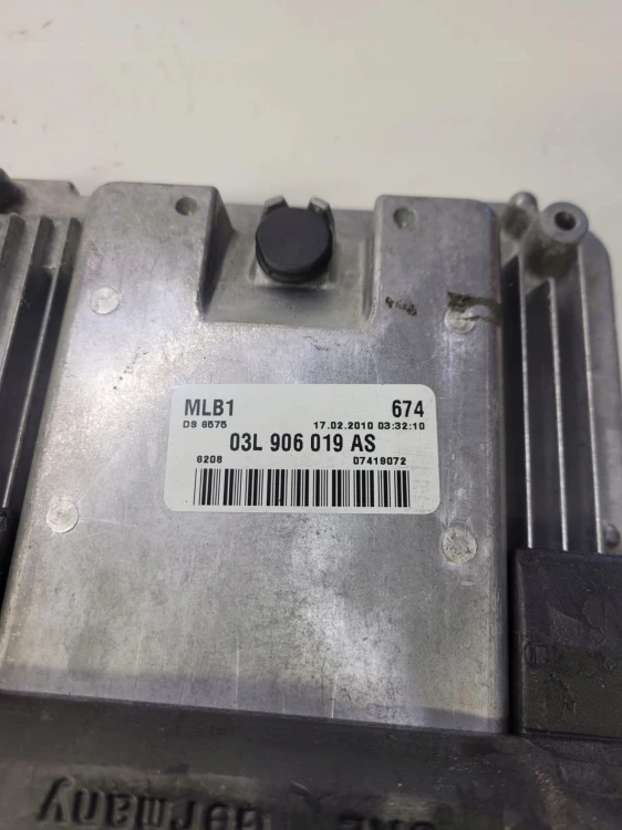 KOMPUTER STEROWNIK SILNIKA AUDI 2.0 TD 03L906019AS